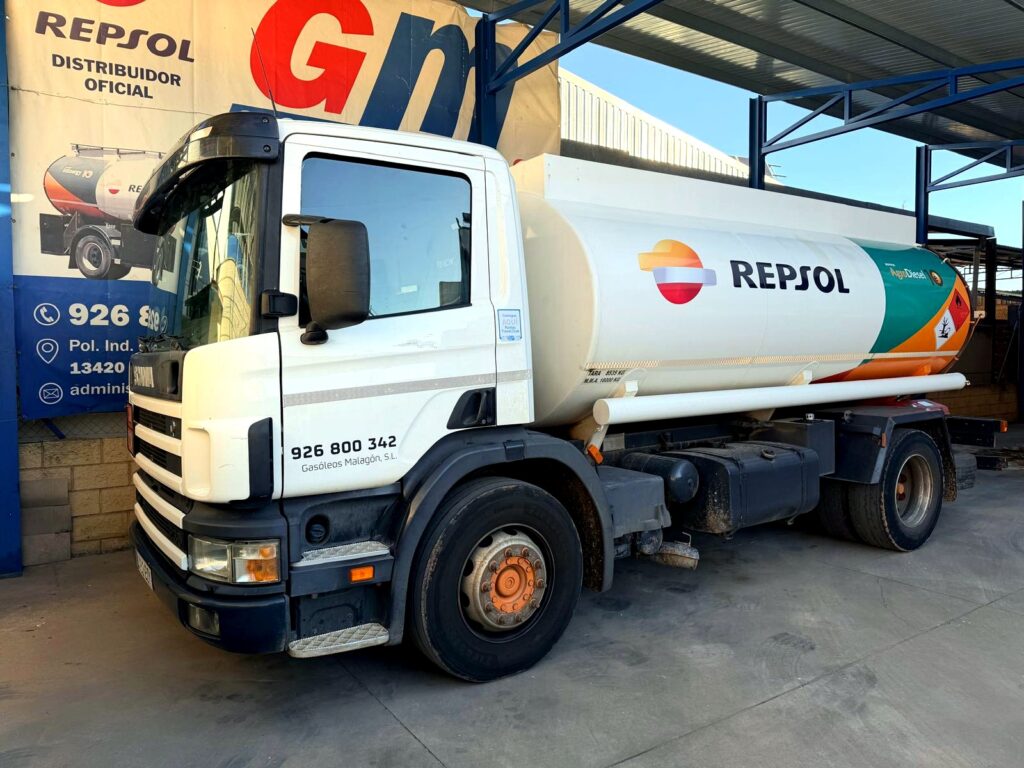 SCANIA 230 (2002)